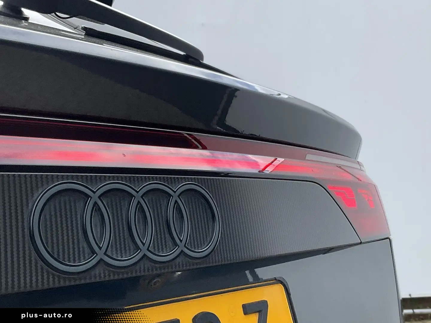 AUDI RSQ8 4.0 TFSI RS quattro 640 Performance B&O-3D