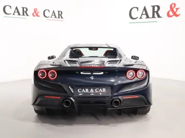 FERRARI F8 Spider DCT