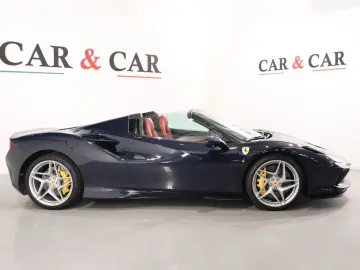 FERRARI F8 Spider DCT