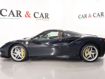 FERRARI F8 Spider DCT