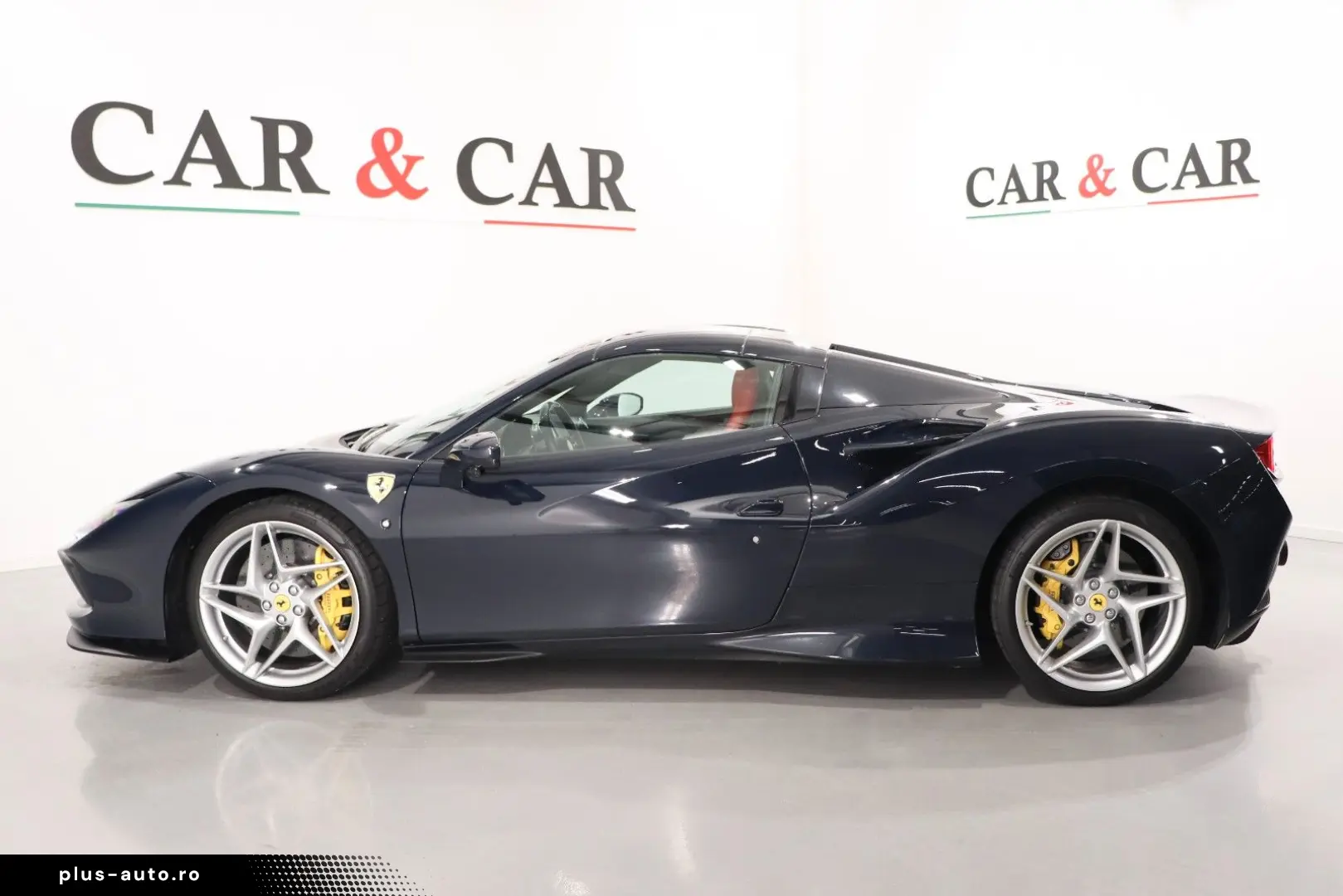 FERRARI F8 Spider DCT