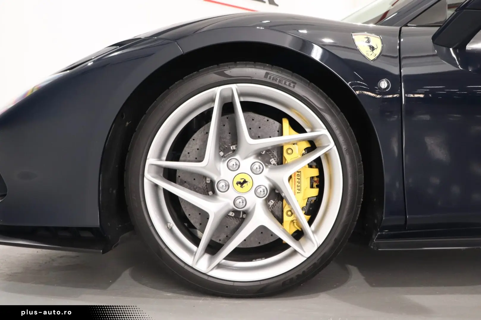 FERRARI F8 Spider DCT
