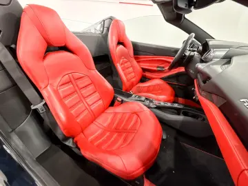 FERRARI F8 Spider DCT