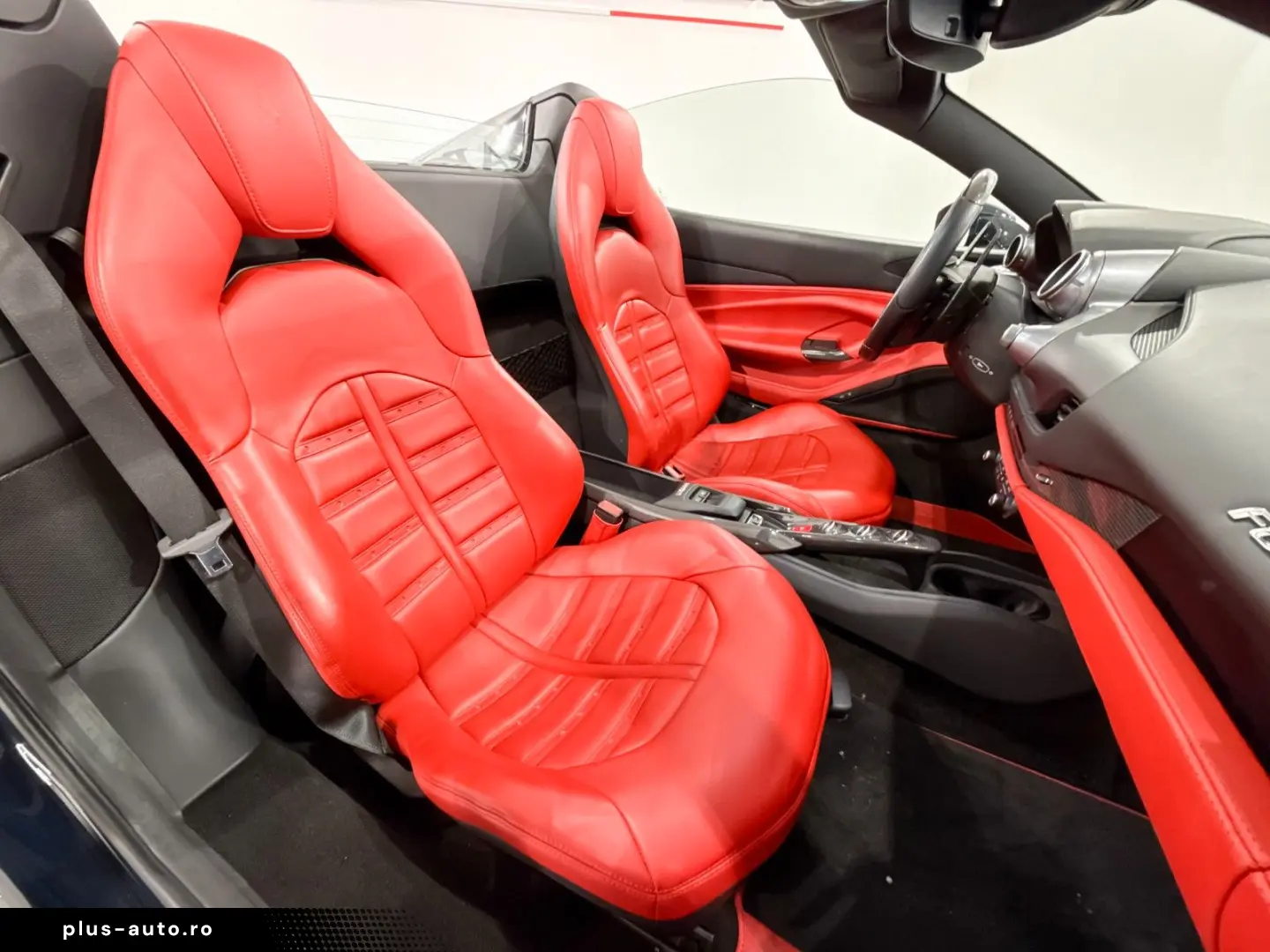FERRARI F8 Spider DCT