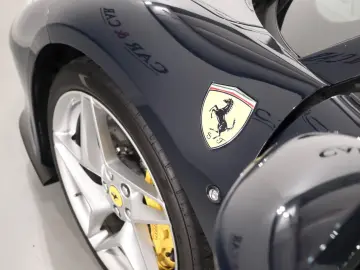 FERRARI F8 Spider DCT
