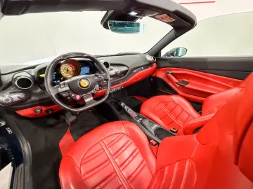 FERRARI F8 Spider DCT