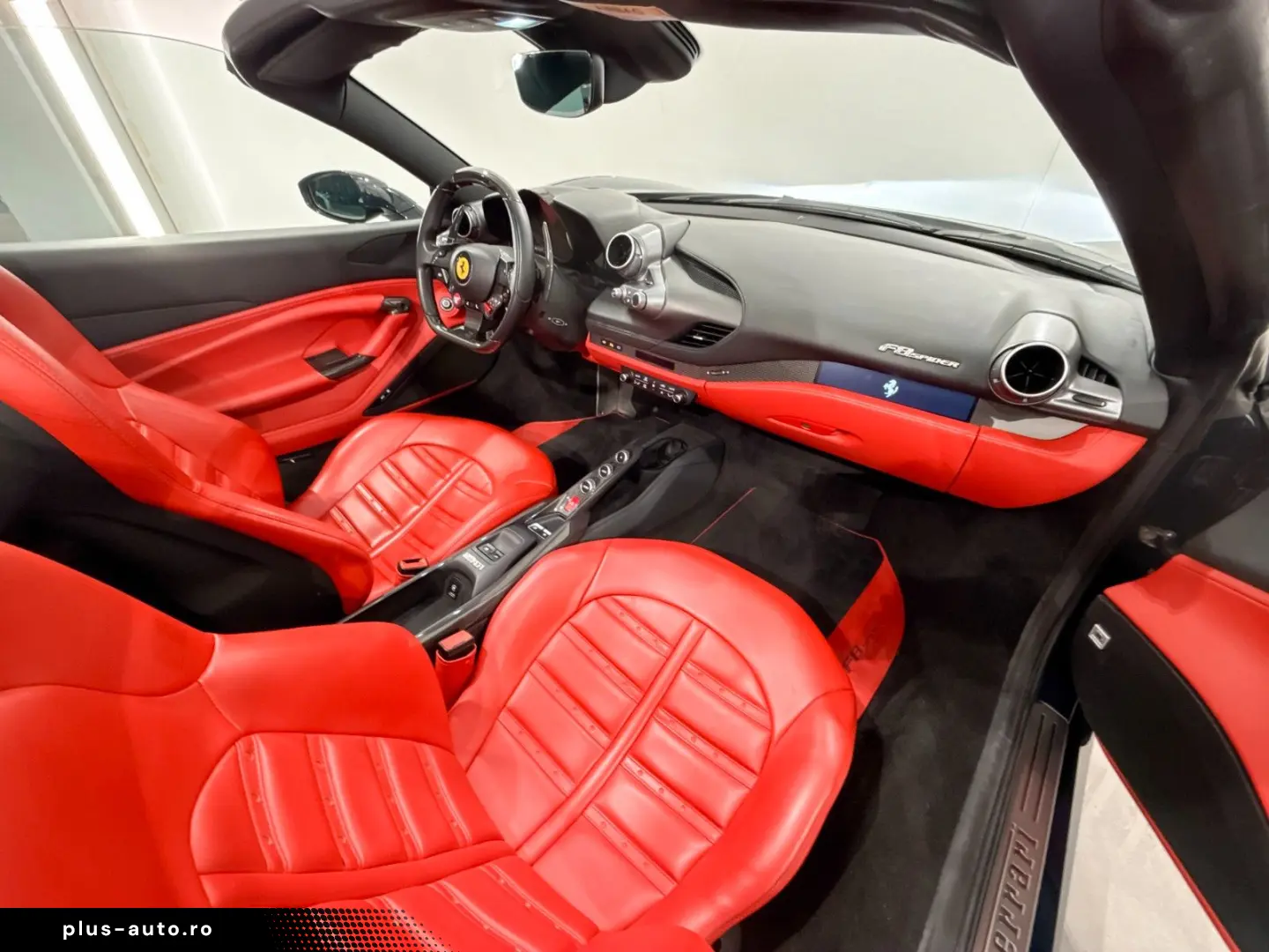 FERRARI F8 Spider DCT