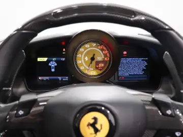 FERRARI F8 Spider DCT