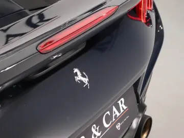FERRARI F8 Spider DCT