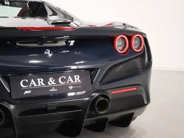FERRARI F8 Spider DCT