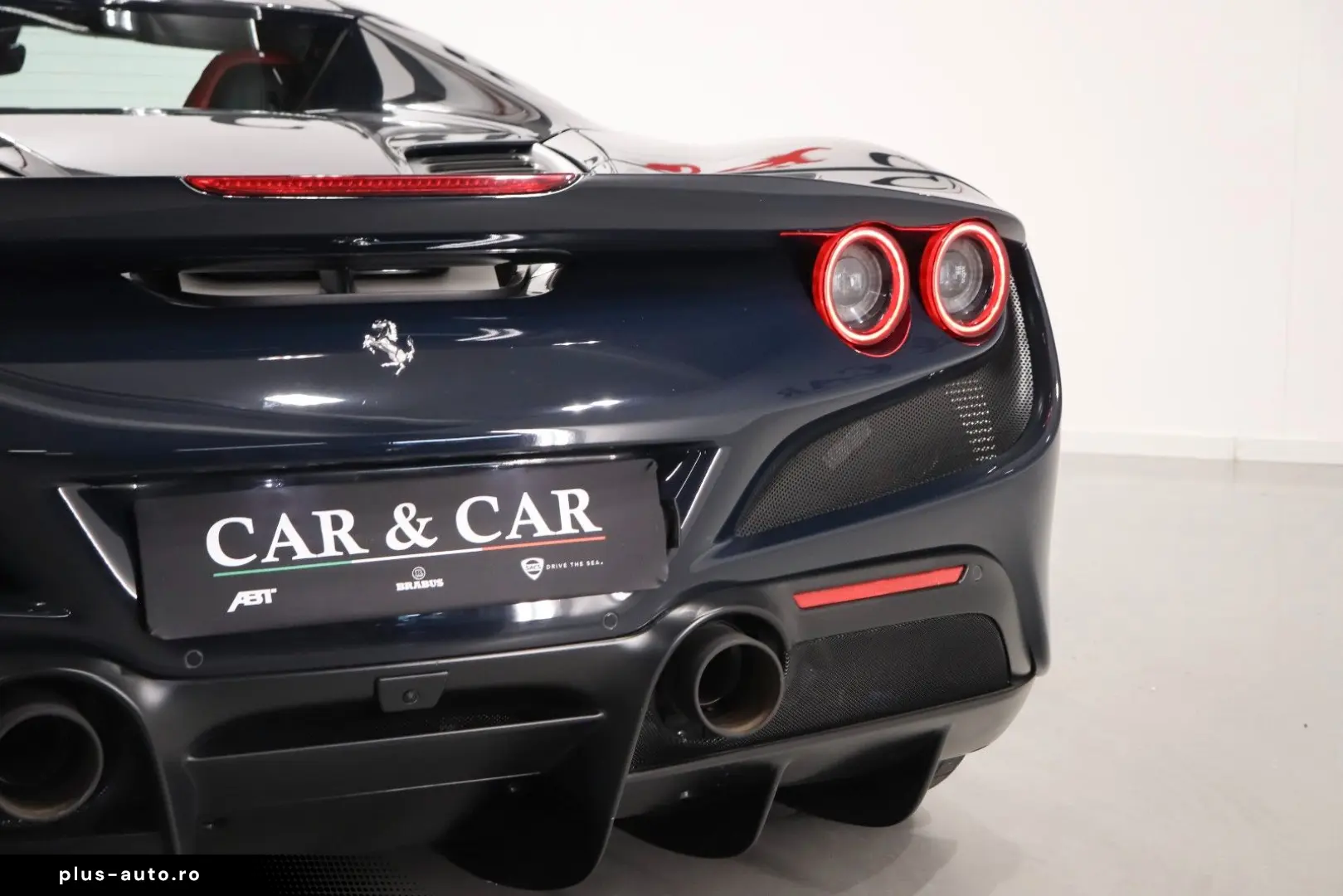 FERRARI F8 Spider DCT