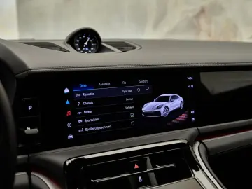PORSCHE Panamera 2.9 4 E-Hybrid  pano  SportDesign  Bose