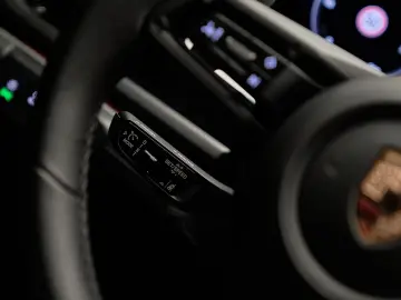 PORSCHE Panamera 2.9 4 E-Hybrid  pano  SportDesign  Bose