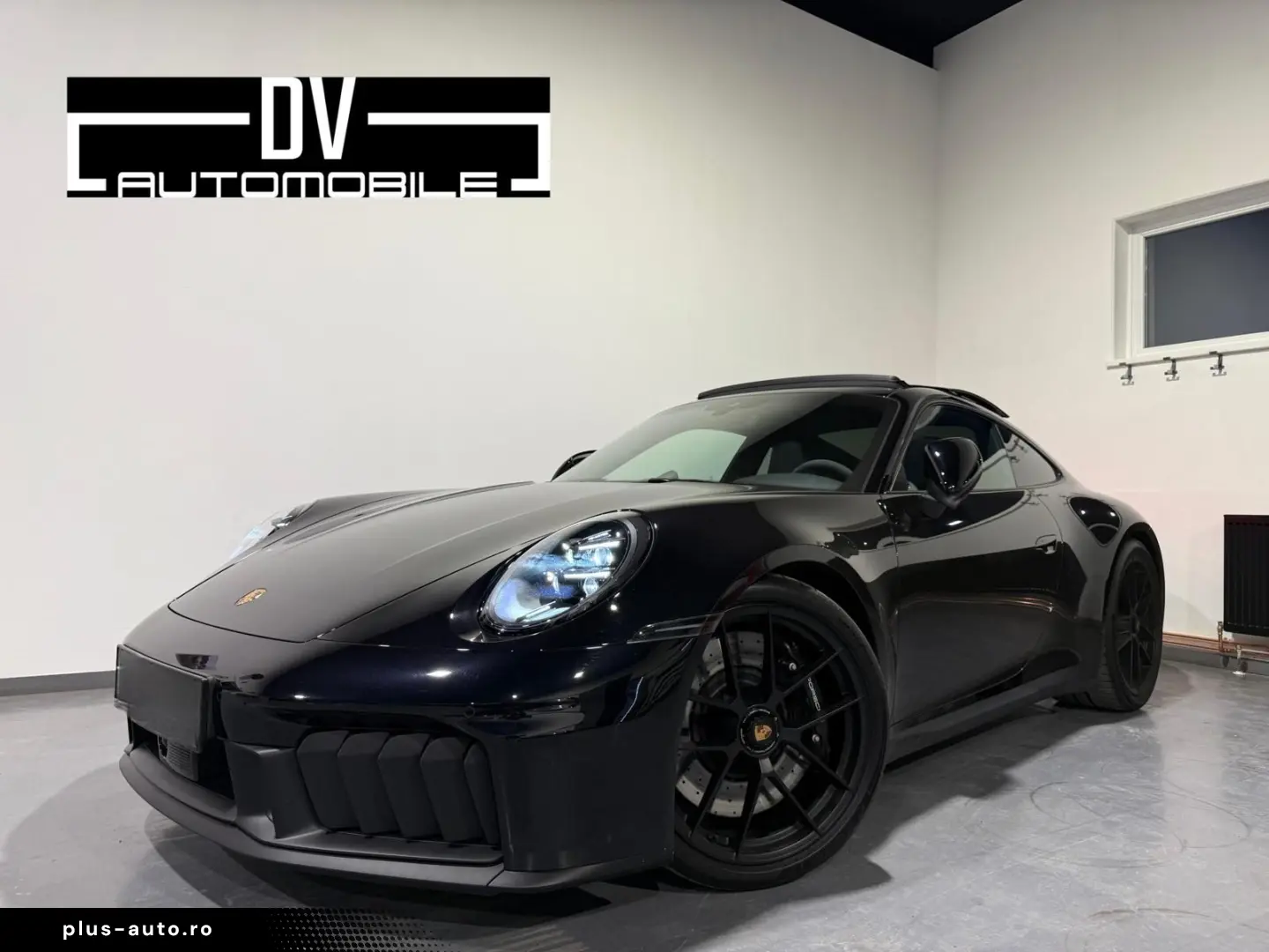 PORSCHE 911 2025
