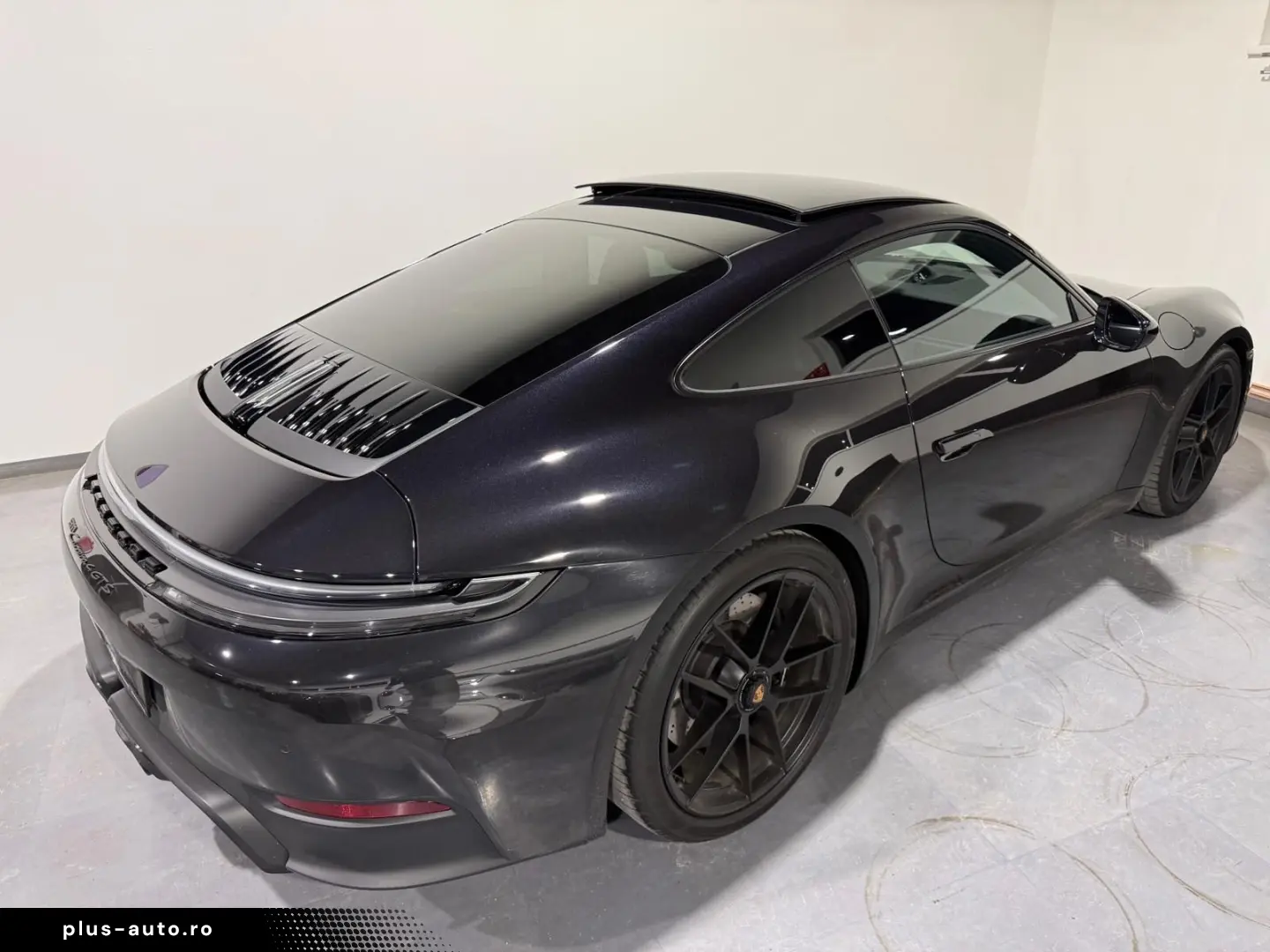 PORSCHE 911 2025 — imagine 3
