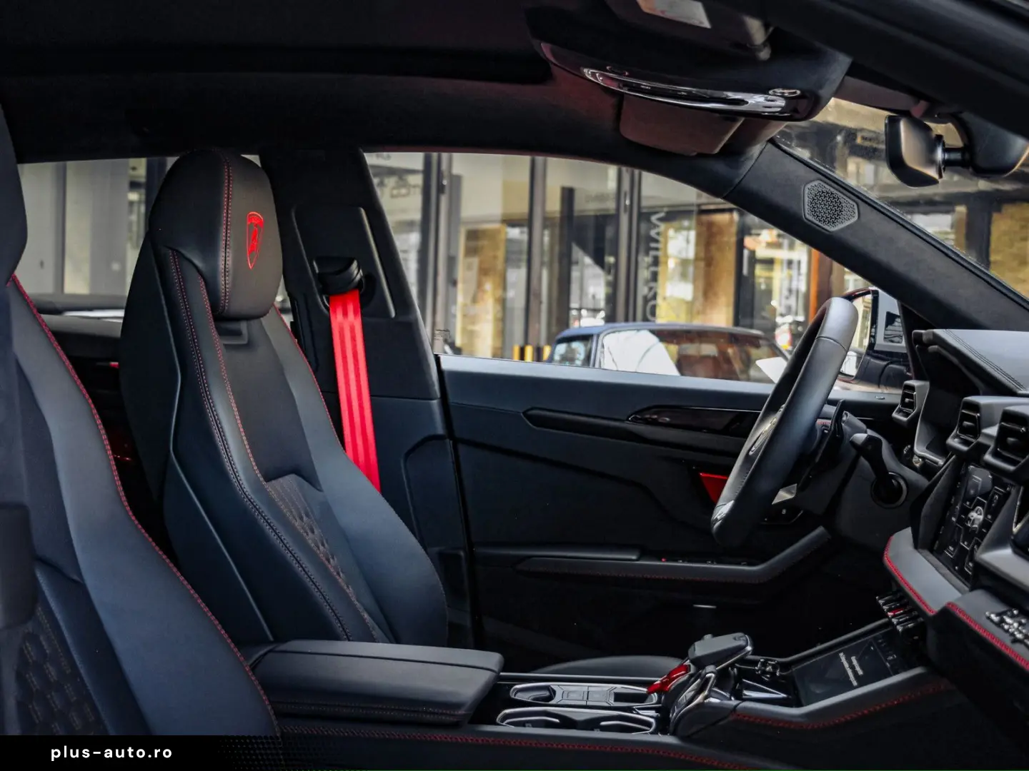 LAMBORGHINI Urus SE AKRAPOVIC  MASSAGE  NIGHT VISION  PPF