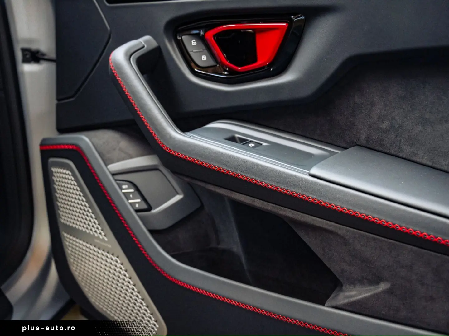 LAMBORGHINI Urus SE AKRAPOVIC  MASSAGE  NIGHT VISION  PPF