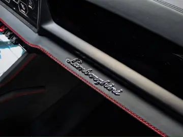 LAMBORGHINI Urus SE AKRAPOVIC  MASSAGE  NIGHT VISION  PPF