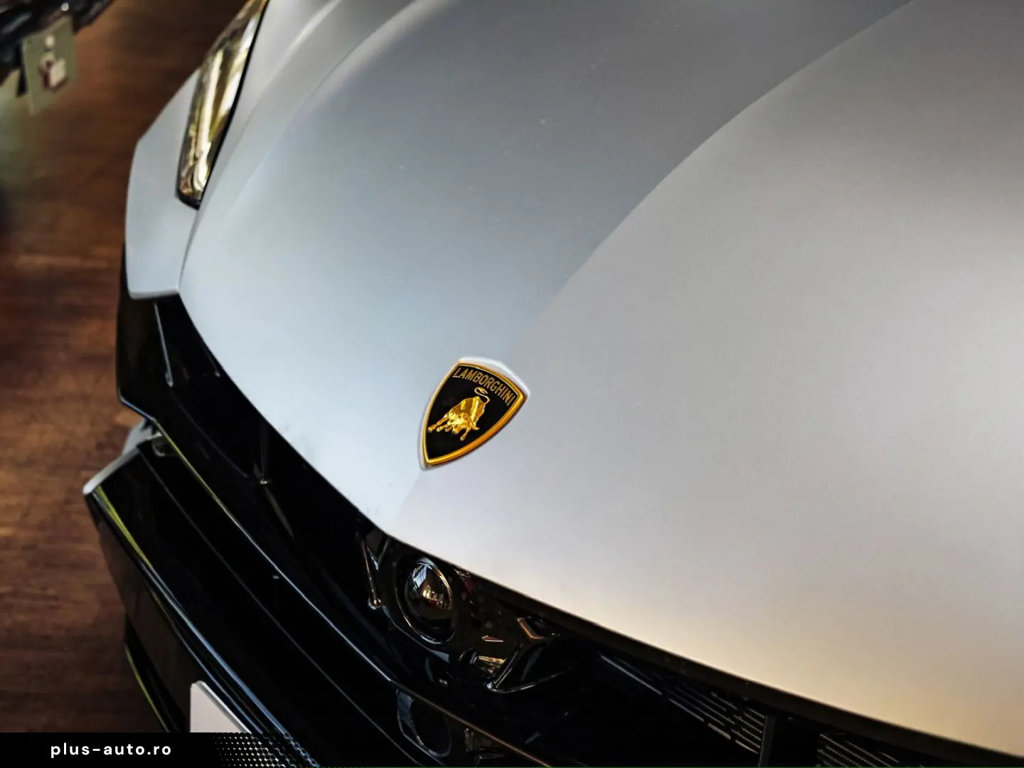 LAMBORGHINI Urus SE AKRAPOVIC  MASSAGE  NIGHT VISION  PPF