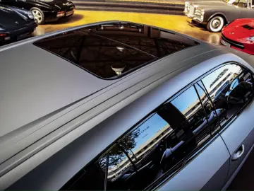 LAMBORGHINI Urus SE AKRAPOVIC  MASSAGE  NIGHT VISION  PPF