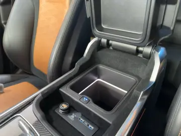 LAND ROVER RANGE ROVER SPORT P575 SVR Carbon Edition 360-CA