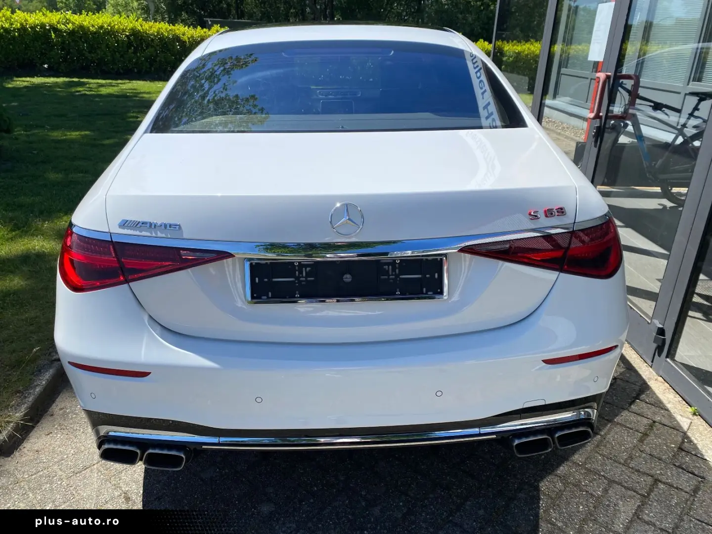 MERCEDES-BENZ S 63 AMG E Perf. Chaffeur Executive Pano