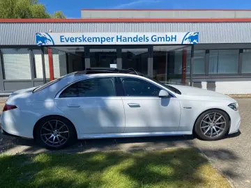 MERCEDES-BENZ S 63 AMG E Perf. Chaffeur Executive Pano