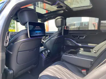 MERCEDES-BENZ S 63 AMG E Perf. Chaffeur Executive Pano