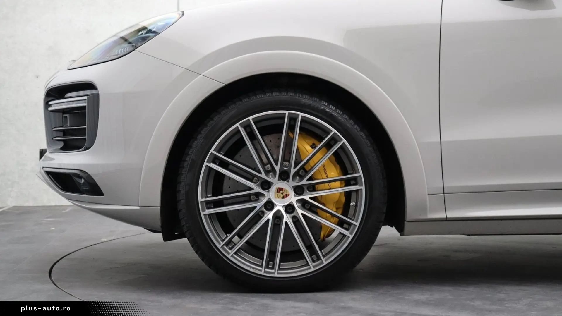 PORSCHE Cayenne Turbo S E-Hybrid  HUD  PCCB  Pano Softc.