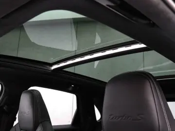 PORSCHE Cayenne Turbo S E-Hybrid  HUD  PCCB  Pano Softc.
