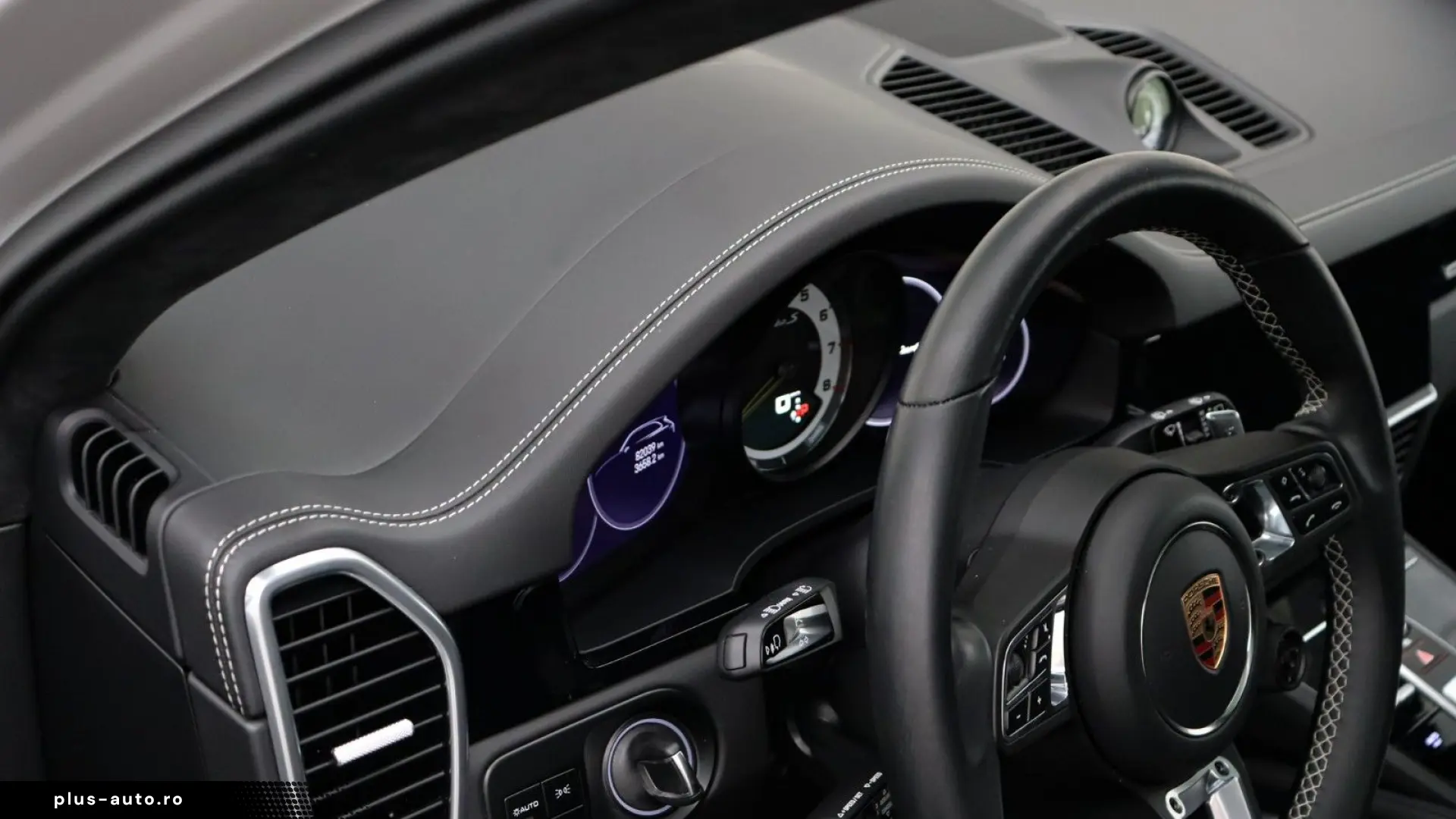 PORSCHE Cayenne Turbo S E-Hybrid  HUD  PCCB  Pano Softc.