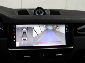 PORSCHE Cayenne Turbo S E-Hybrid  HUD  PCCB  Pano Softc.