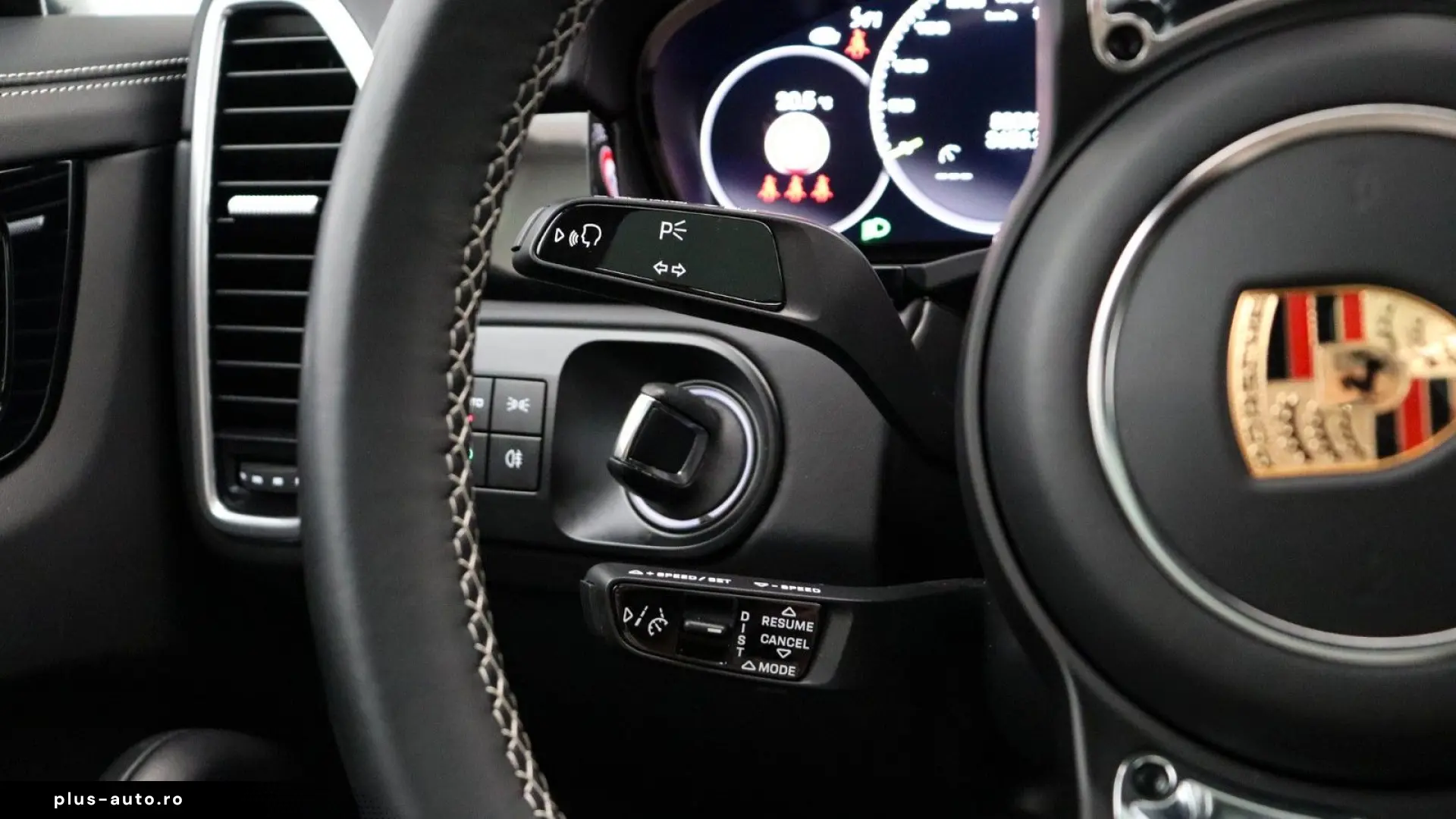 PORSCHE Cayenne Turbo S E-Hybrid  HUD  PCCB  Pano Softc.