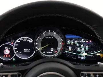 PORSCHE Cayenne Turbo S E-Hybrid  HUD  PCCB  Pano Softc.