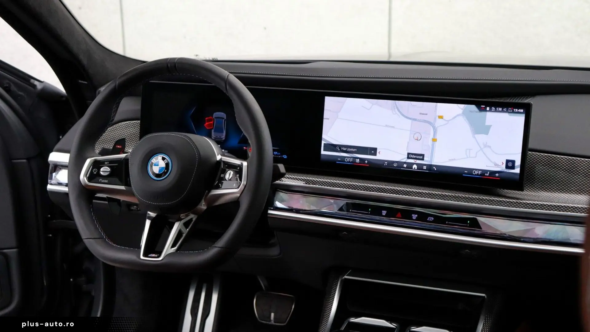 BMW M760e xDrive  Excl. Lounge  B&W  Sky L. Massage