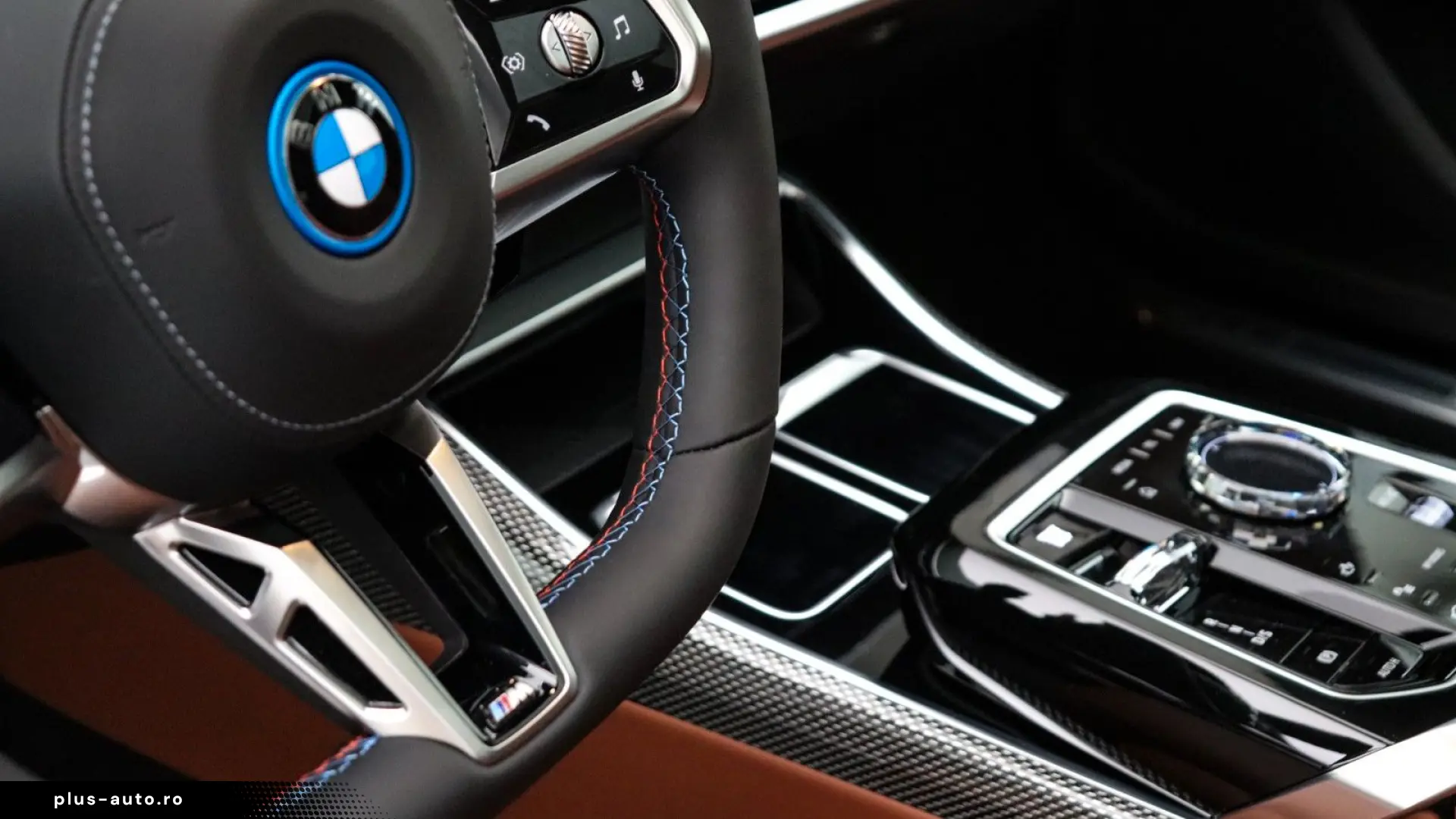 BMW M760e xDrive  Excl. Lounge  B&W  Sky L. Massage
