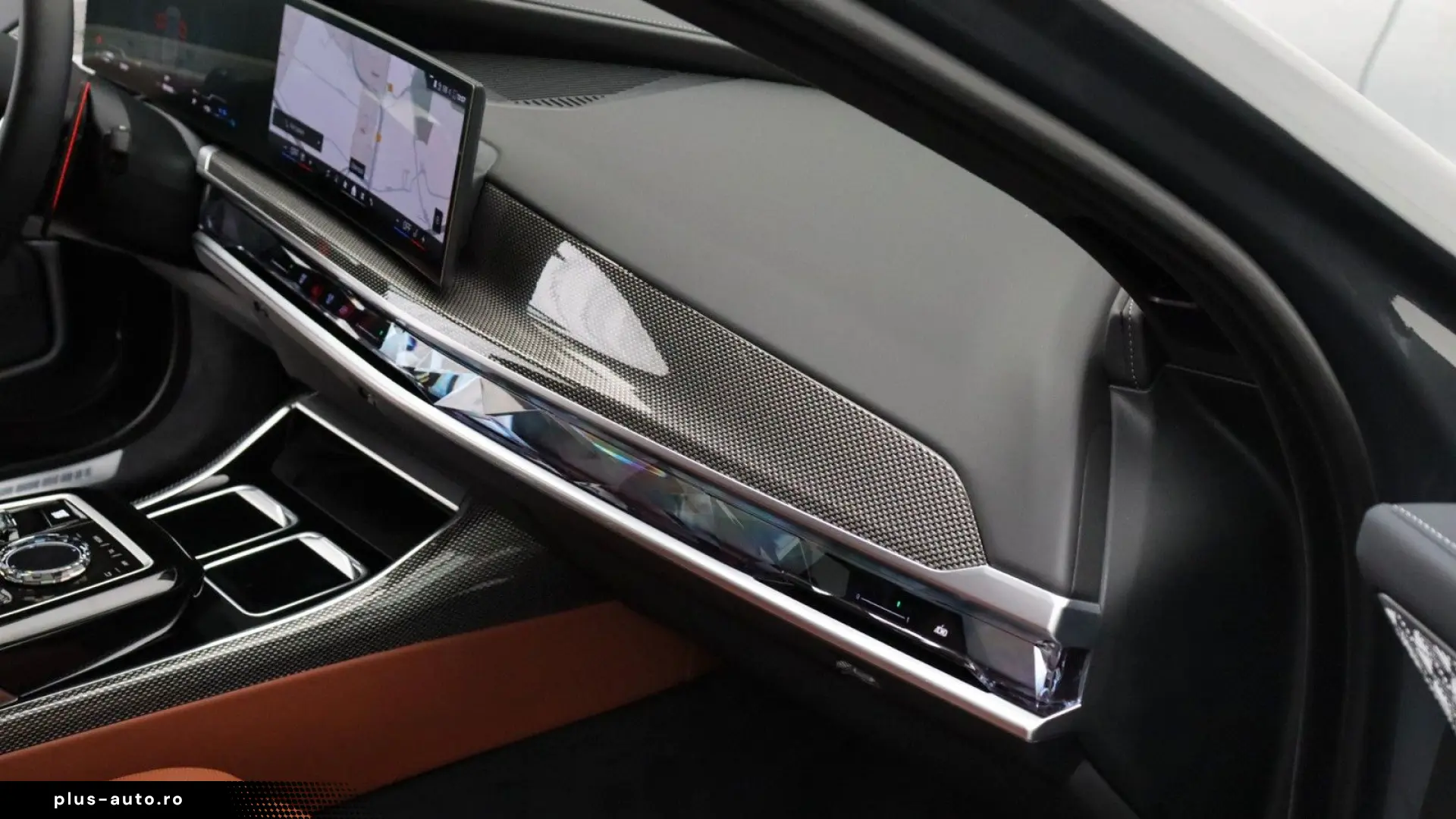 BMW M760e xDrive  Excl. Lounge  B&W  Sky L. Massage