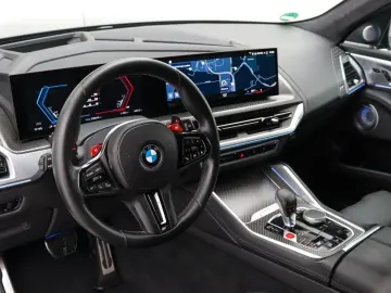 BMW XM V8 M Drivers Pack  B&W  Sitzeb. AHK  HUD