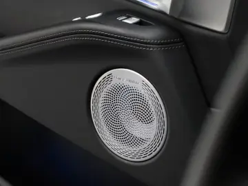 BMW XM V8 M Drivers Pack  B&W  Sitzeb. AHK  HUD