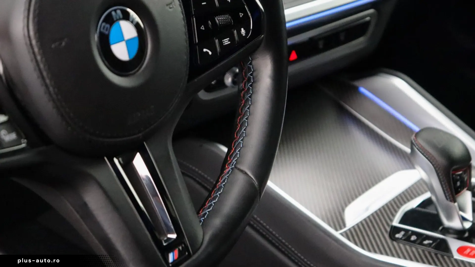 BMW XM V8 M Drivers Pack  B&W  Sitzeb. AHK  HUD