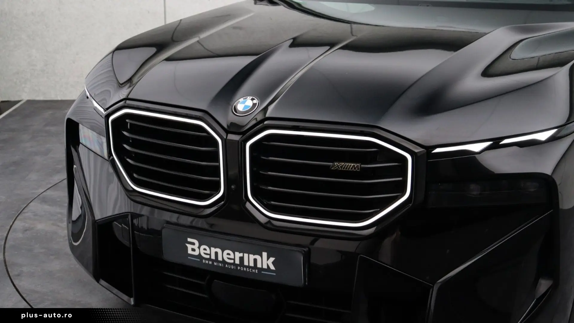BMW XM V8 M Drivers Pack  B&W  Sitzeb. AHK  HUD