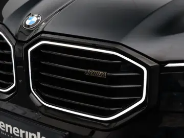 BMW XM V8 M Drivers Pack  B&W  Sitzeb. AHK  HUD