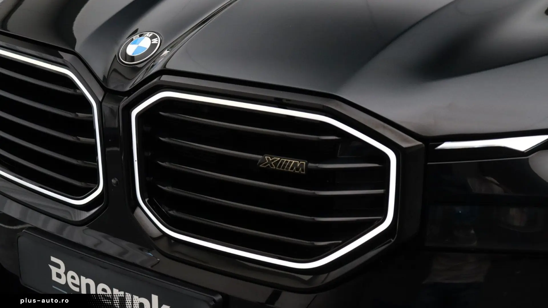 BMW XM V8 M Drivers Pack  B&W  Sitzeb. AHK  HUD