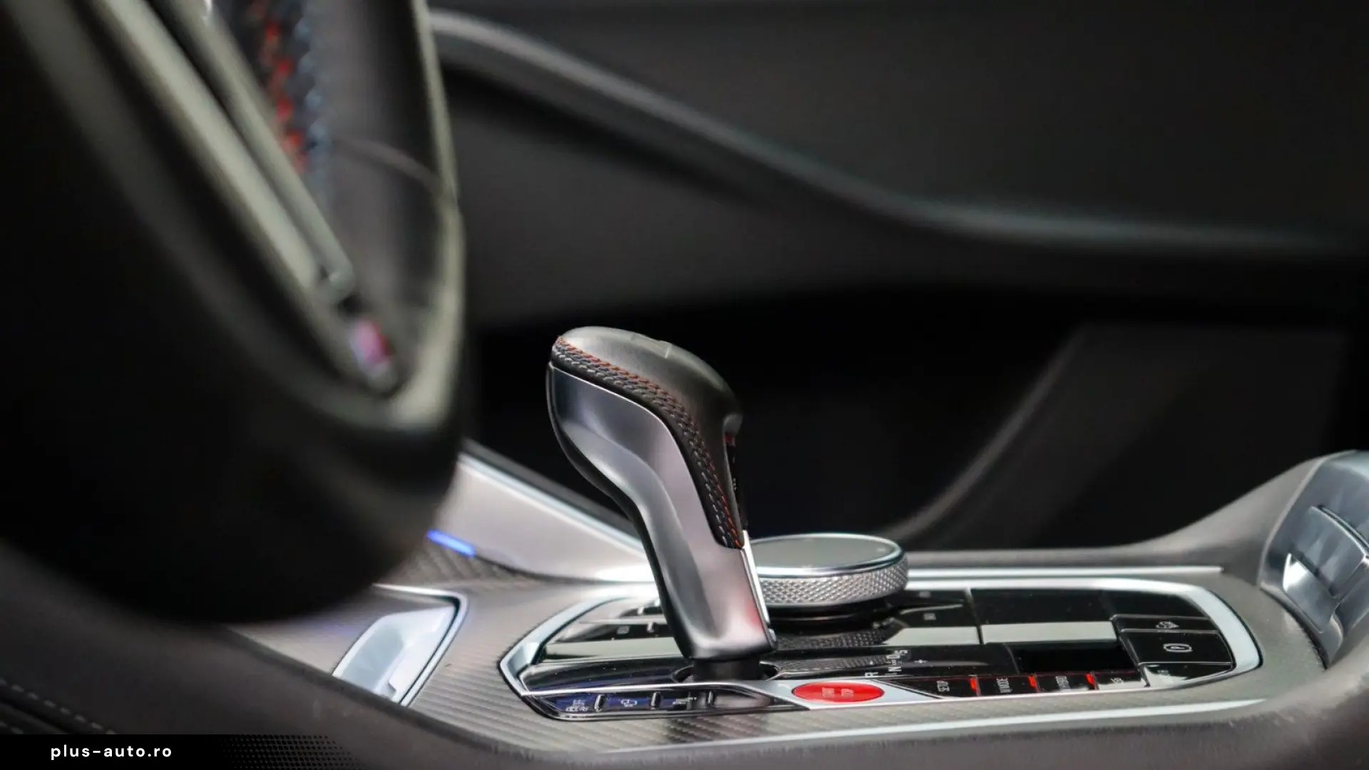 BMW XM V8 M Drivers Pack  B&W  Sitzeb. AHK  HUD