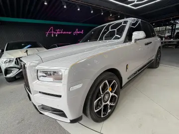 ROLLS ROYCE Cullinan 6.8 V12 BLACK BADGE STARLIGHT
