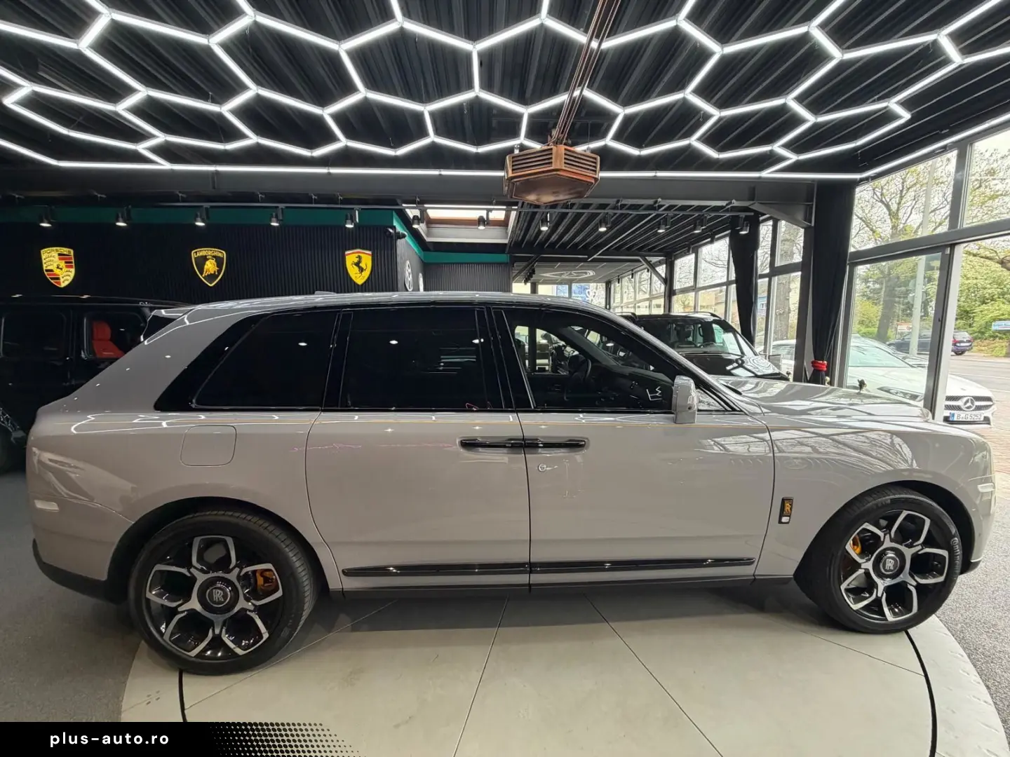 ROLLS ROYCE Cullinan 6.8 V12 BLACK BADGE STARLIGHT