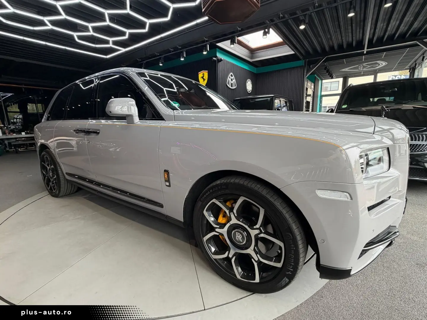 ROLLS ROYCE Cullinan 6.8 V12 BLACK BADGE STARLIGHT