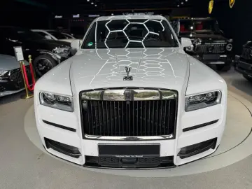 ROLLS ROYCE Cullinan 6.8 V12 BLACK BADGE STARLIGHT