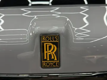 ROLLS ROYCE Cullinan 6.8 V12 BLACK BADGE STARLIGHT