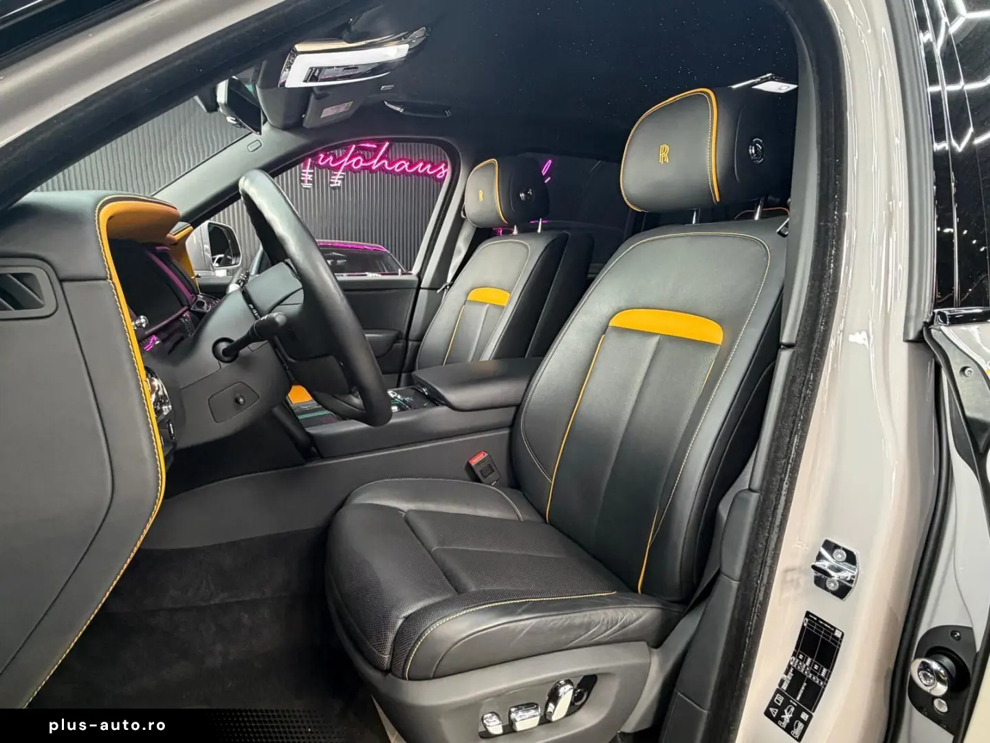 ROLLS ROYCE Cullinan 6.8 V12 BLACK BADGE STARLIGHT
